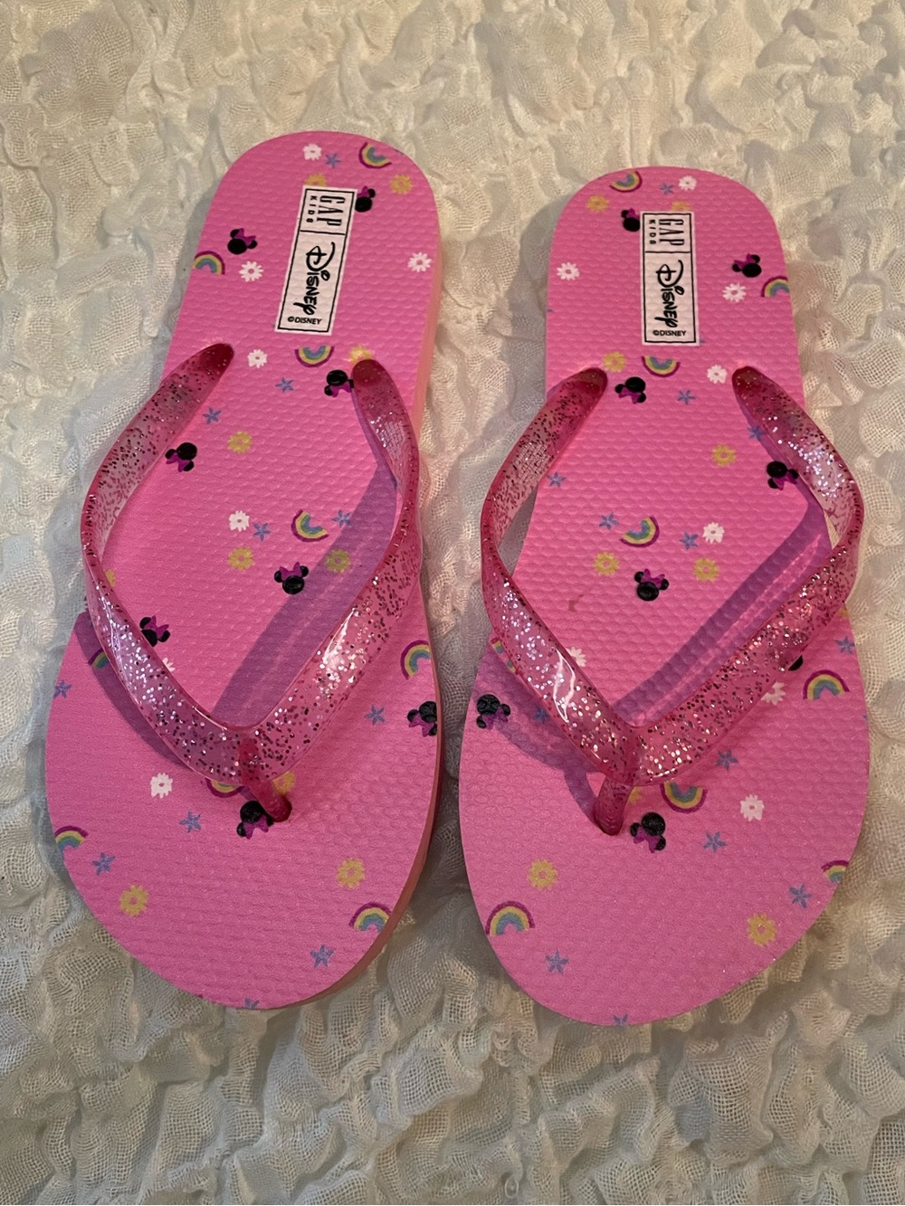 🚌 Disney Pink Glitter Kids Flip-Flops with Minnie Icons 🚌